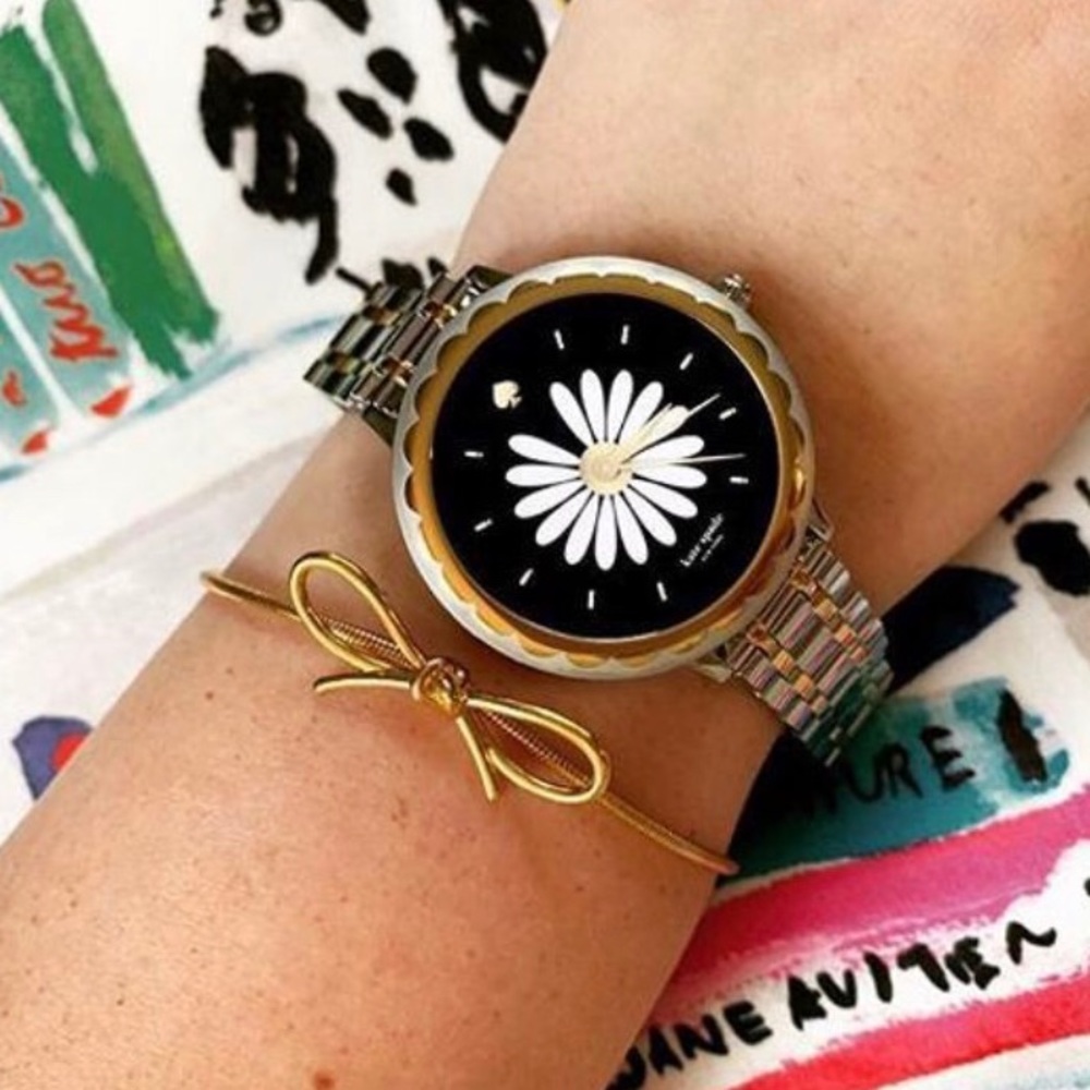 Kate Spade Stainless Steel Scallop Smartwatch